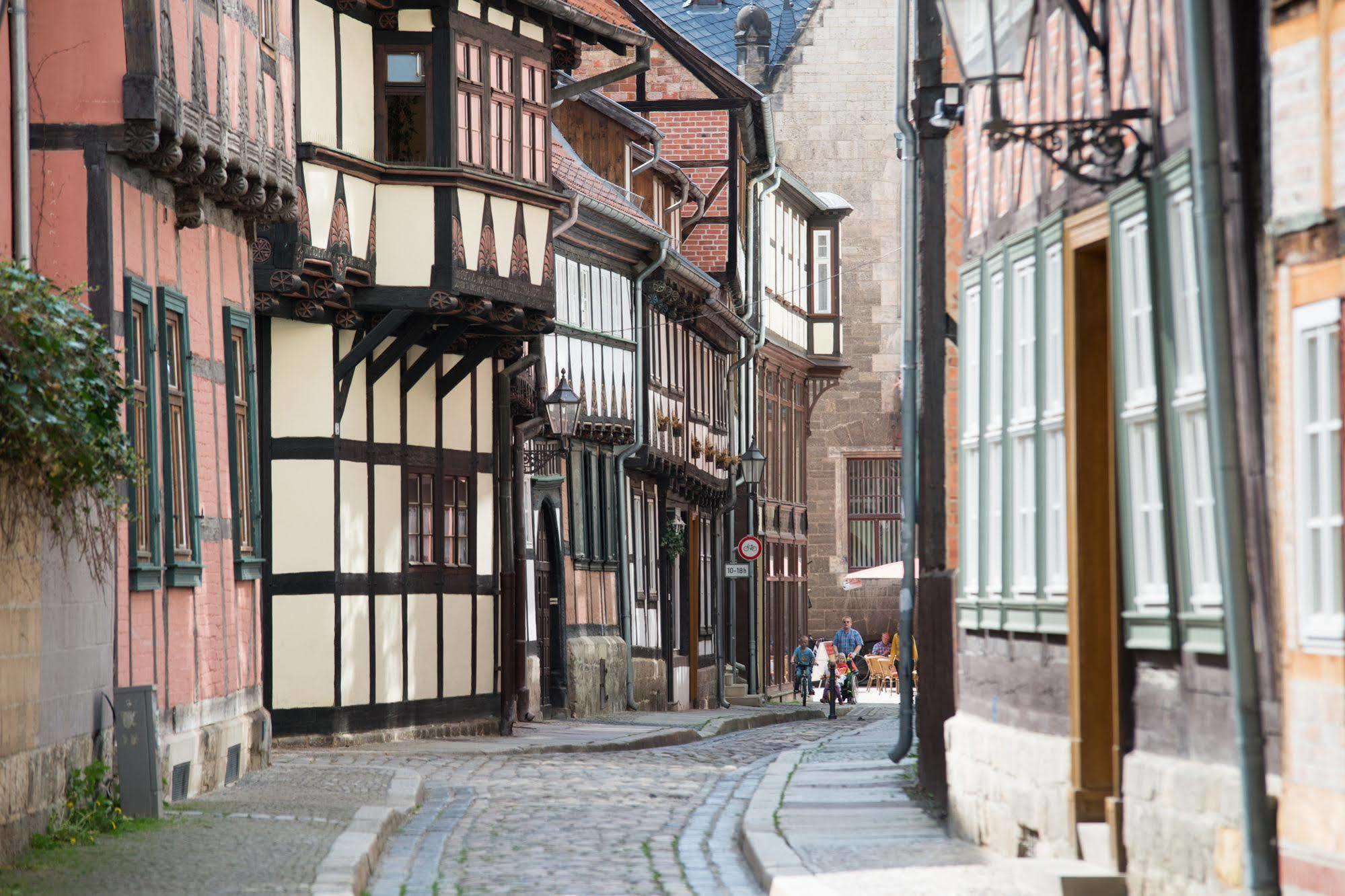 Apartmenthaus Im Stieg Quedlinburg Esterno foto